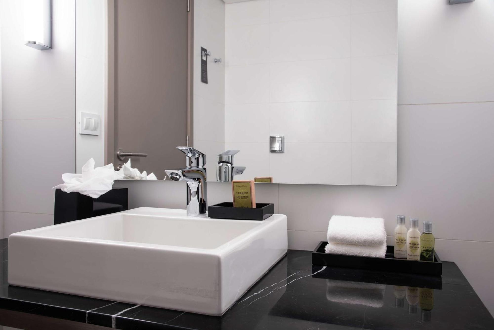 Soro Montevideo, Curio Collection By Hilton Hotel Екстериор снимка